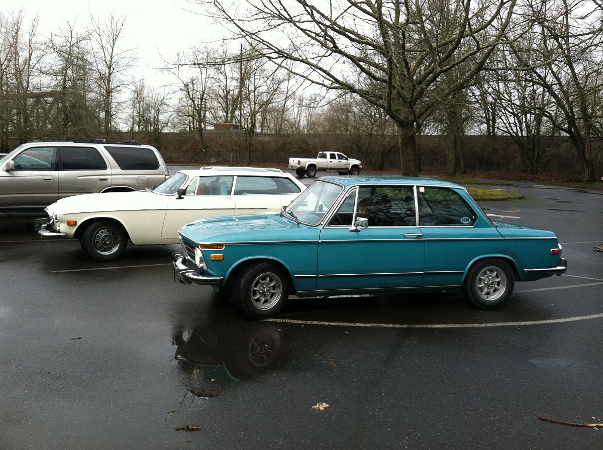 1800ES and 2002tii at Sandy River and I84 - from the BMW 2002tii and Volvo 1800ES photo gallery.