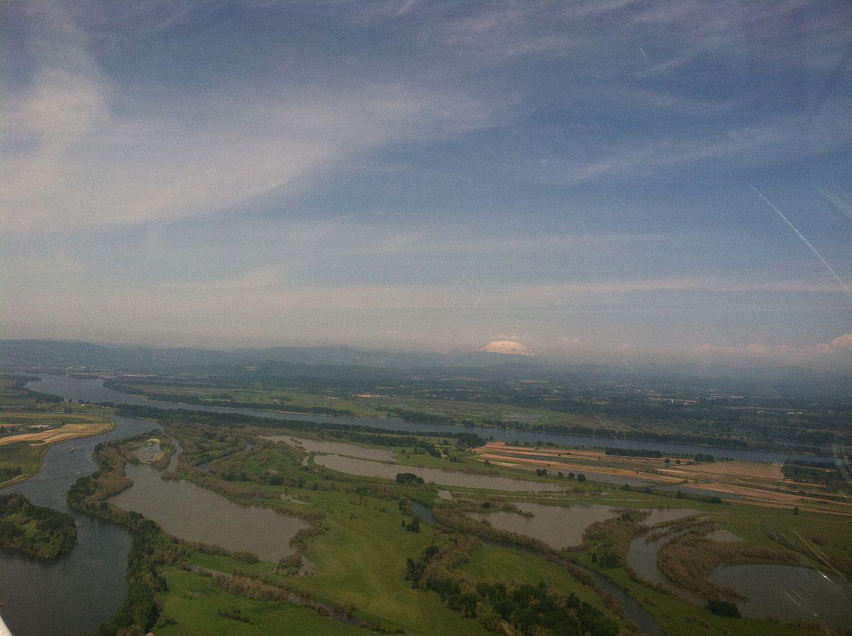Columbia River and Mount St. Helens - from the May 10th flight to Scappoose photo gallery.